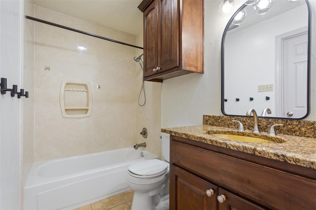 125 Pleasant Grove Lane, Waco, TX 76712