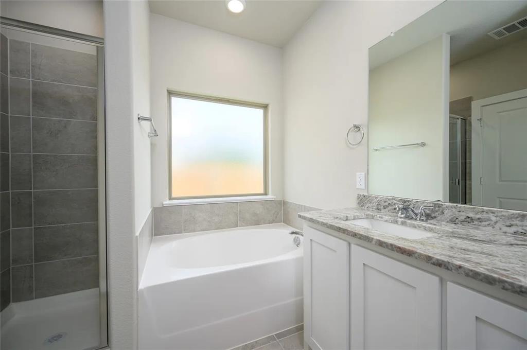205 Woodhollow Drive, Blue Ridge, TX 75424