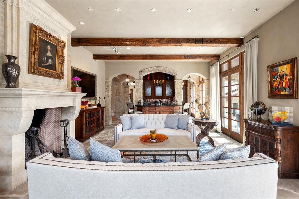 2505 Welborn Street, Dallas, TX 75219