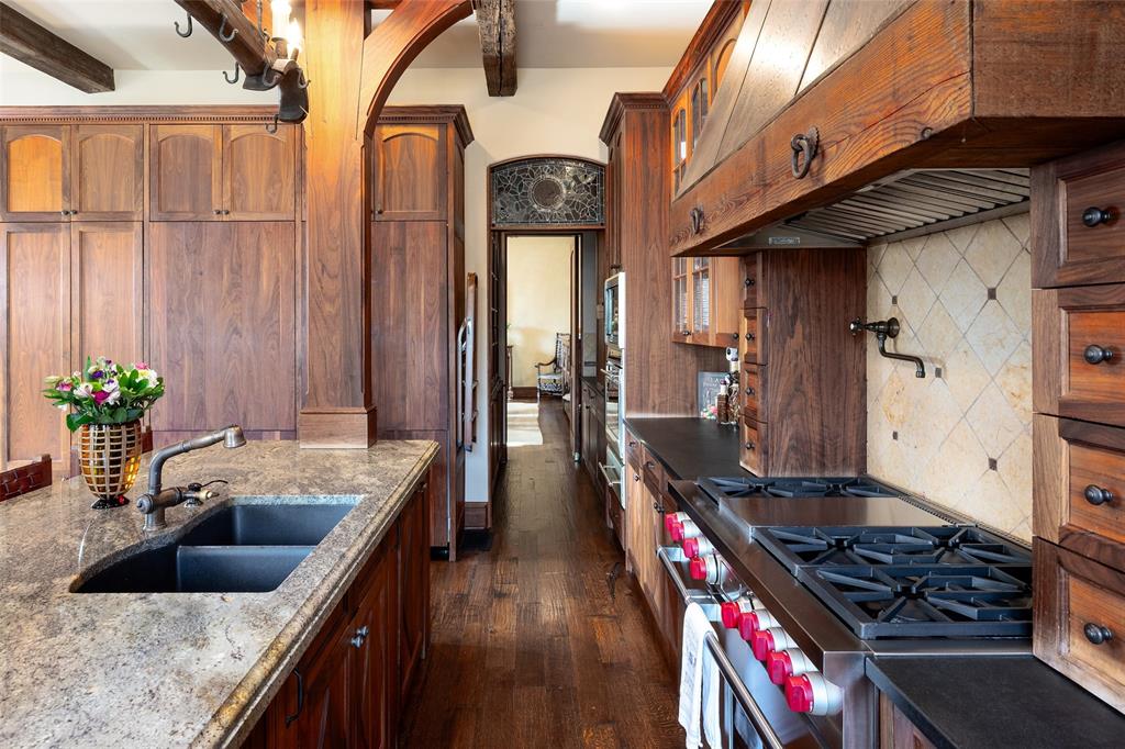 2505 Welborn Street, Dallas, TX 75219