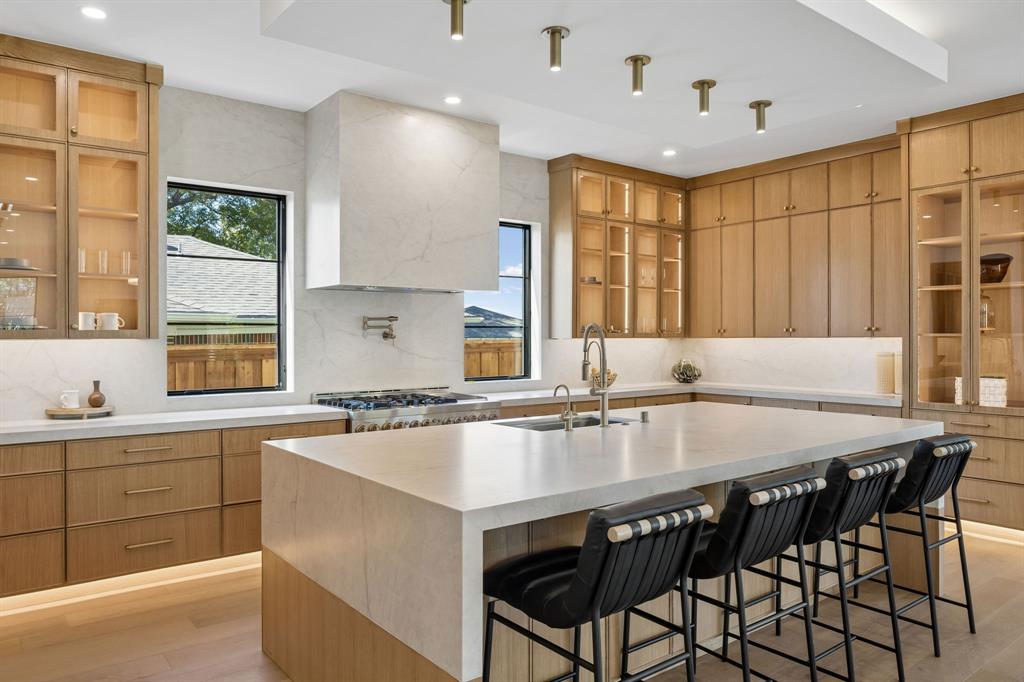 3741 Seguin Drive, Dallas, TX 75220