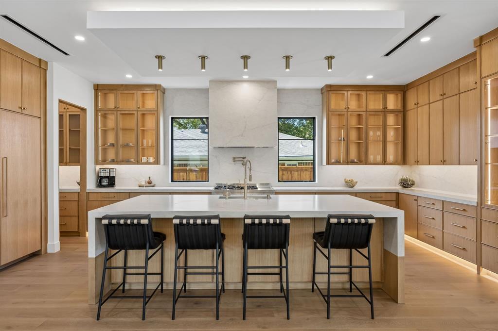 3741 Seguin Drive, Dallas, TX 75220