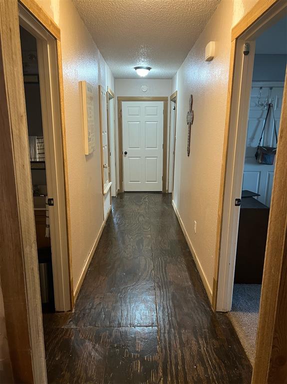 1061 S Main Street, Ferris, TX 75125