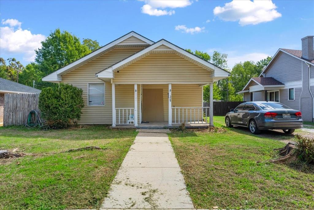 324 Cynisca Street, Waxahachie, TX 75165 324 Cynisca Street, Waxahachie, TX 75165