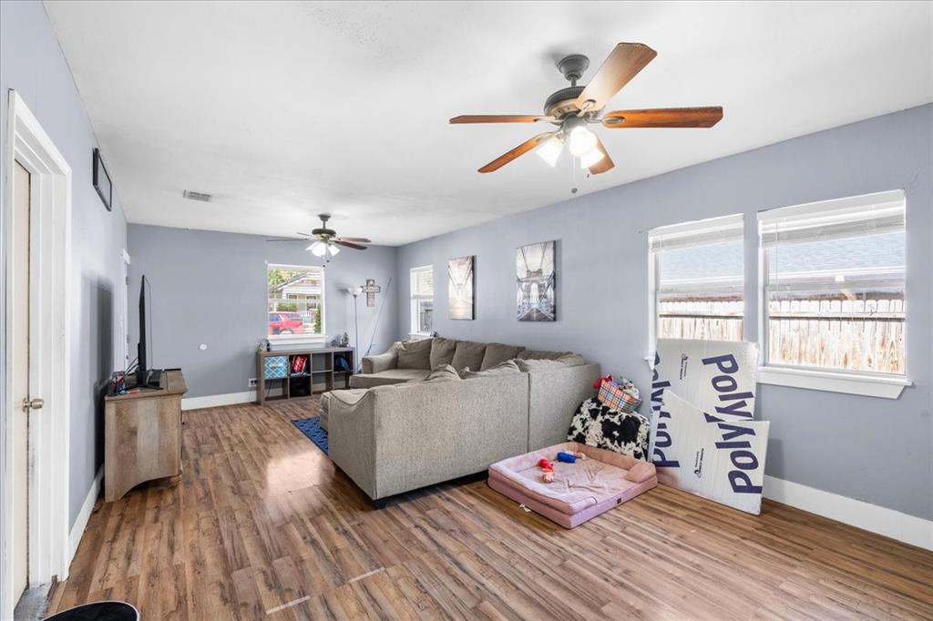 324 Cynisca Street, Waxahachie, TX 75165