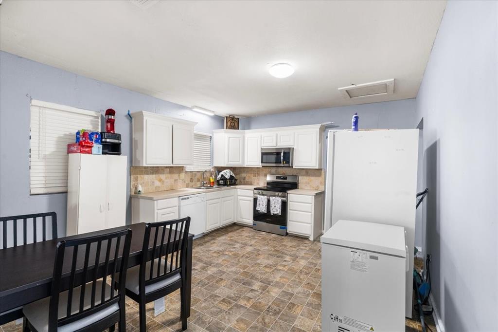 324 Cynisca Street, Waxahachie, TX 75165