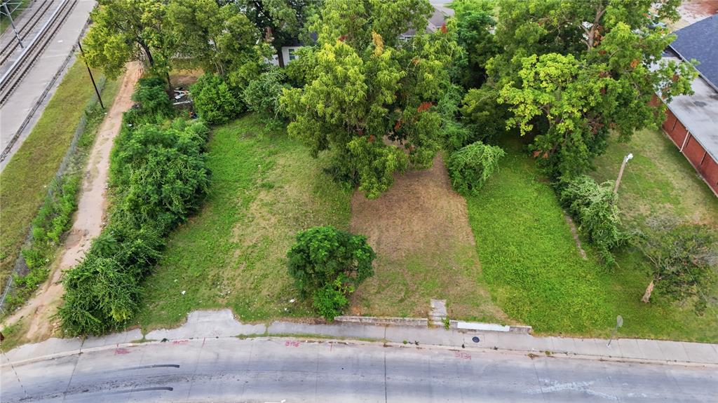 3136 Metropolitan Avenue, Dallas, TX 75215