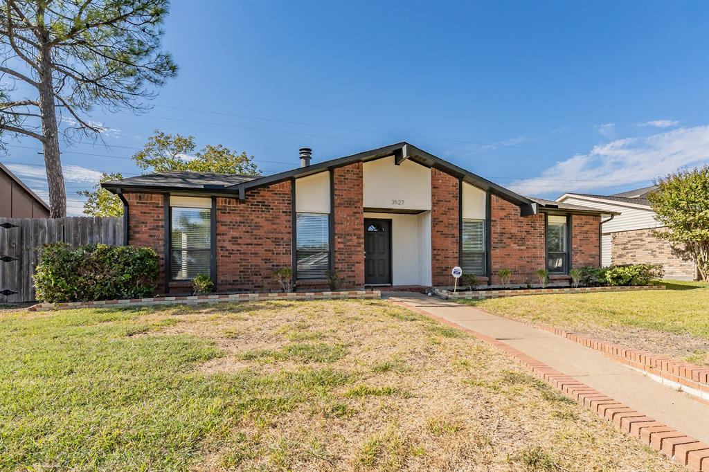 3527 Longcourt Circle, Mesquite, TX 75150