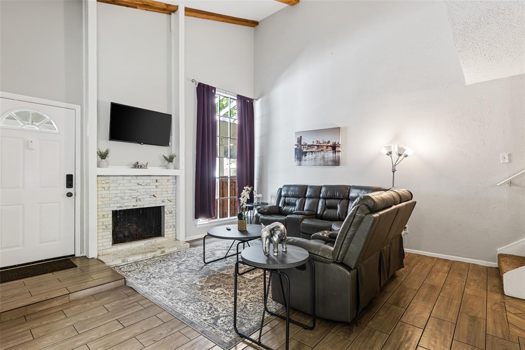 2104 Via Balboa, Carrollton, TX 75006