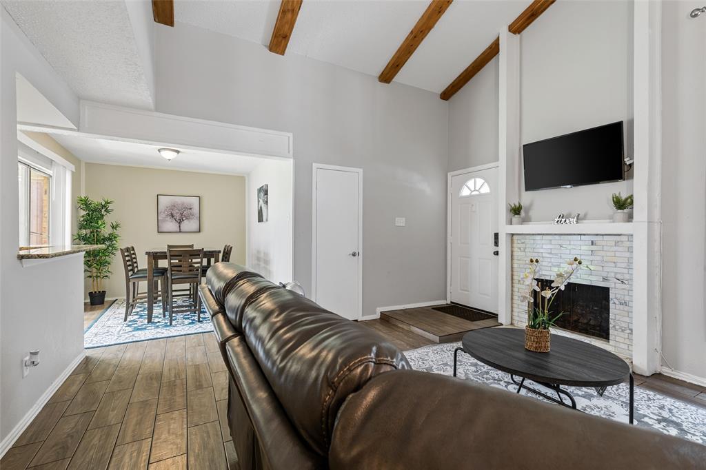 2104 Via Balboa, Carrollton, TX 75006