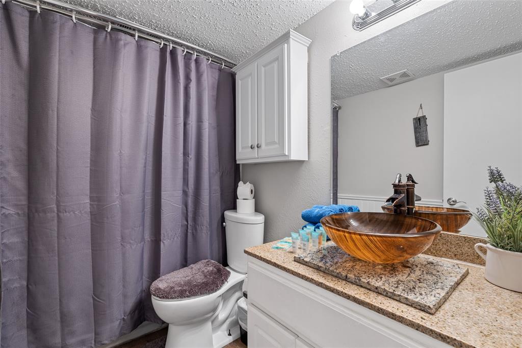 2104 Via Balboa, Carrollton, TX 75006