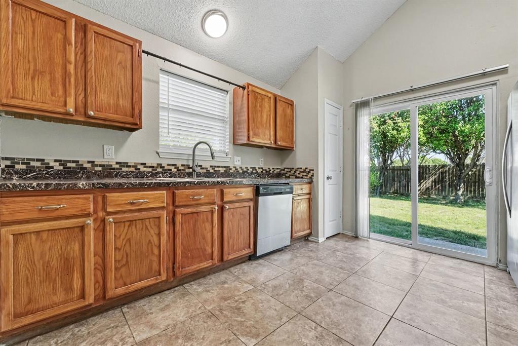 8625 Douglas Avenue, Rowlett, TX 75089