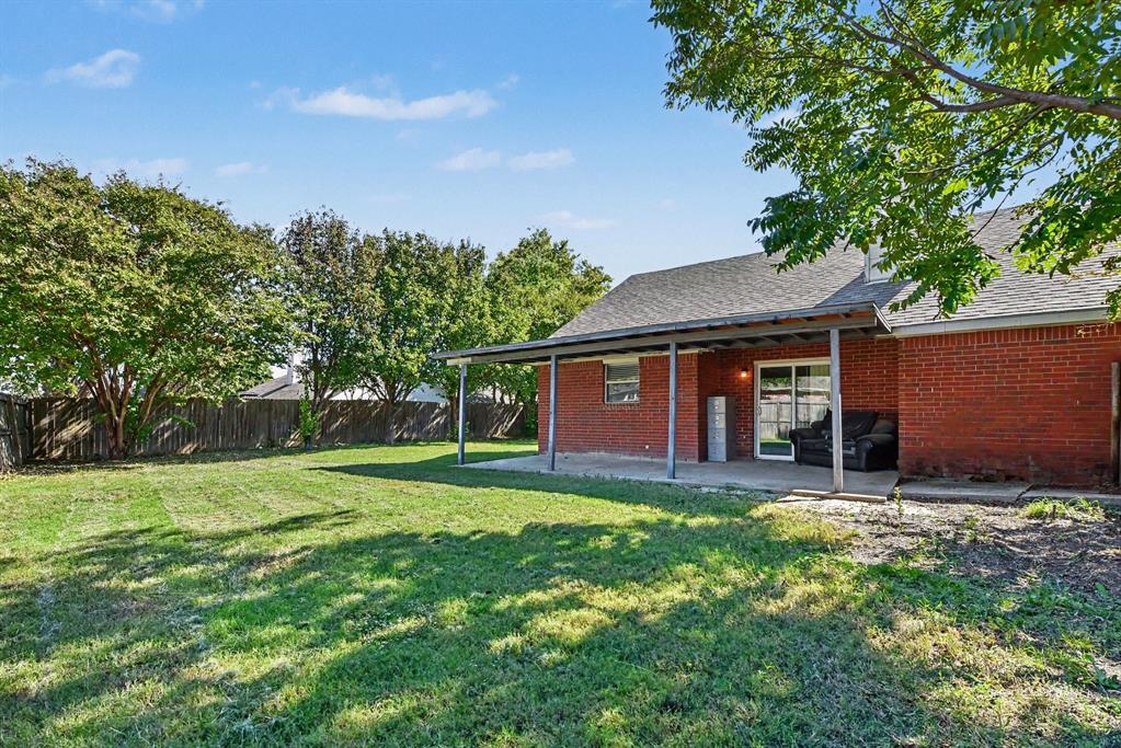 8625 Douglas Avenue, Rowlett, TX 75089