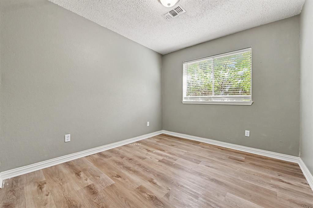 8625 Douglas Avenue, Rowlett, TX 75089
