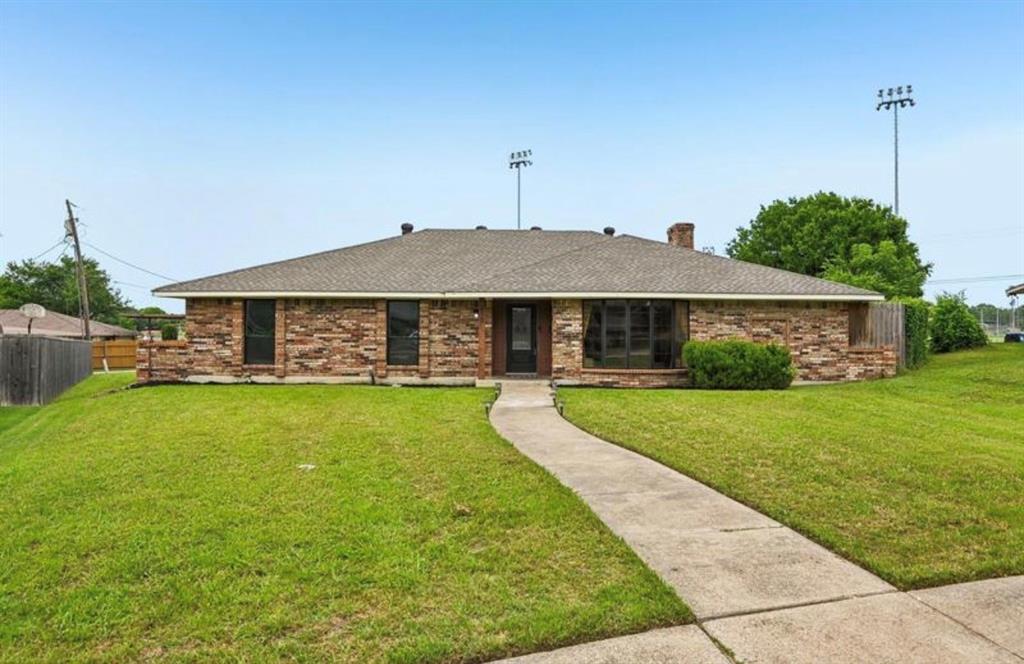 813 Oakbluff Drive, Lancaster, TX 75146 813 Oakbluff Drive, Lancaster, TX 75146