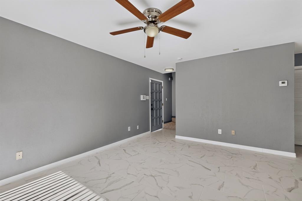 2624 Piedras, Irving, TX 75038