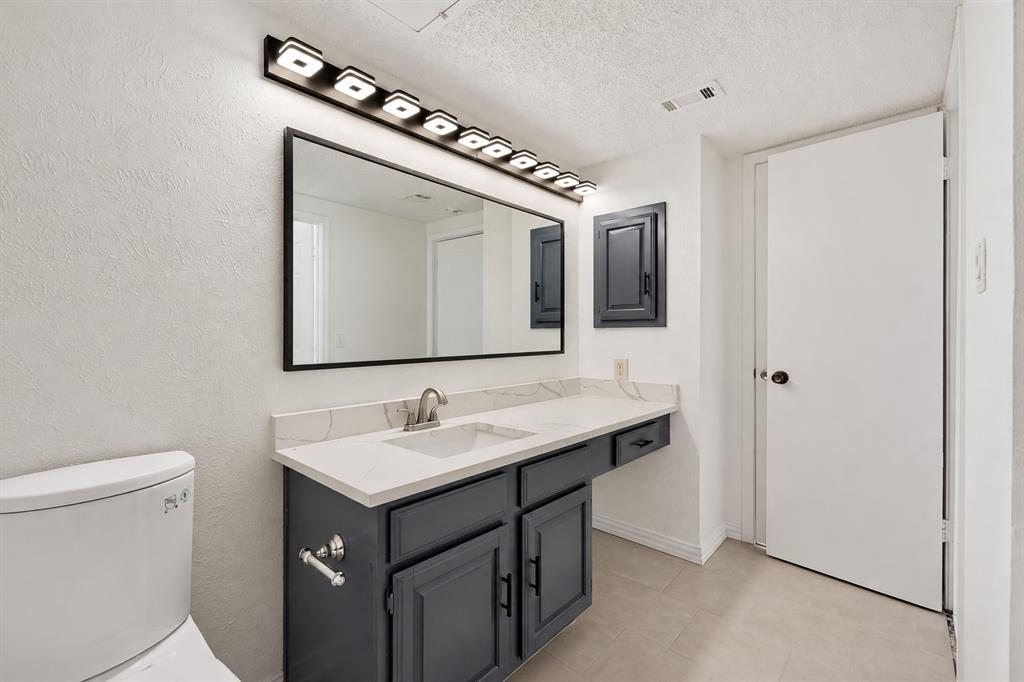 2624 Piedras, Irving, TX 75038