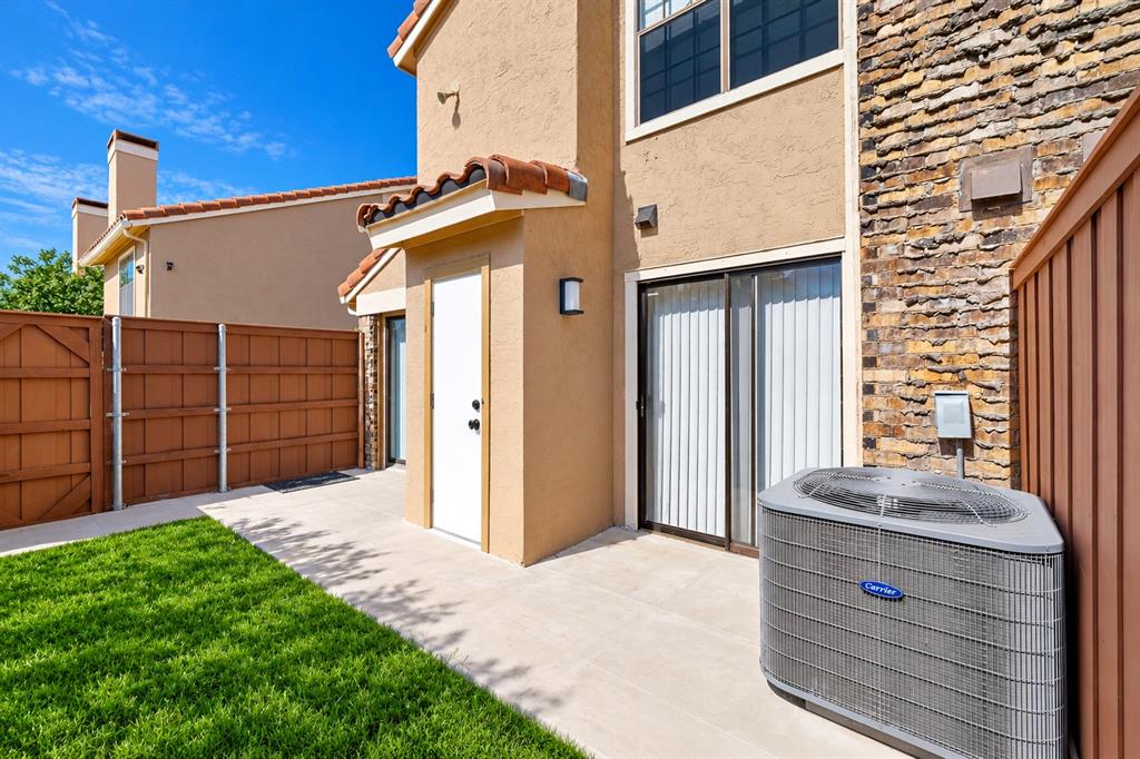 2624 Piedras, Irving, TX 75038