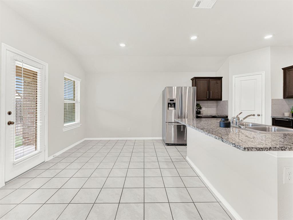 2290 Torch Lake Drive, Forney, TX 75126