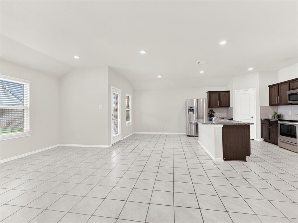 2290 Torch Lake Drive, Forney, TX 75126