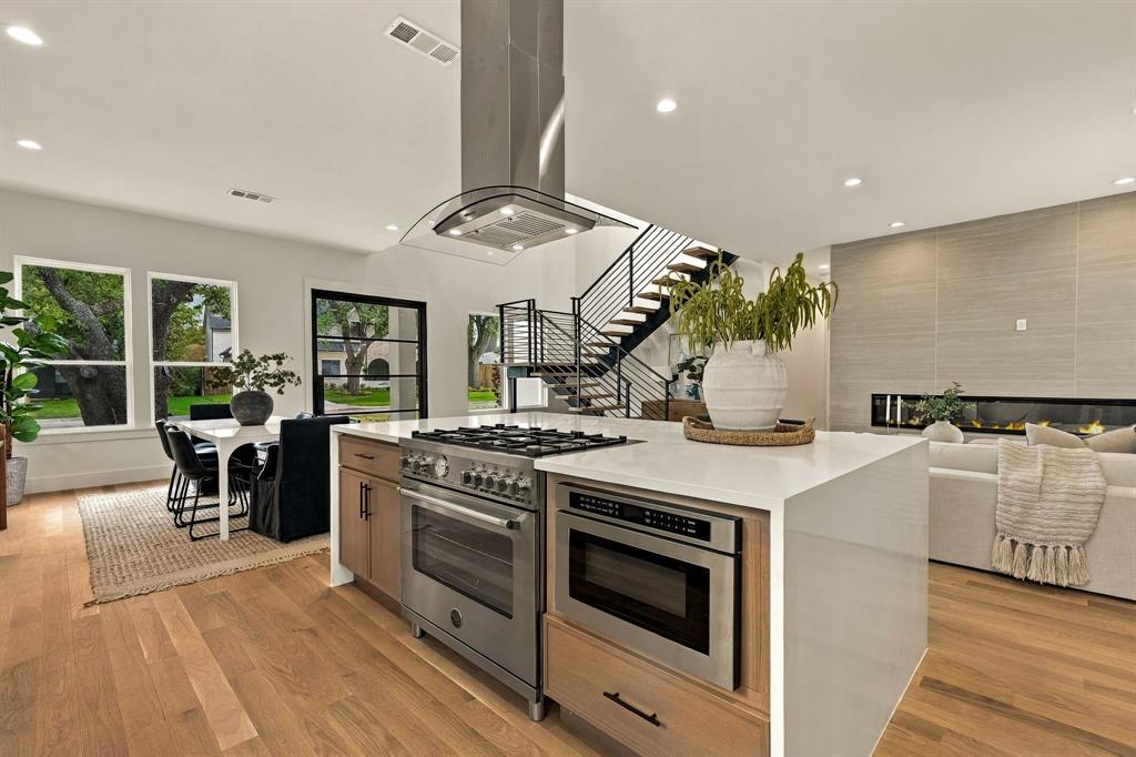 3306 Whitehall Drive, Dallas, TX 75229