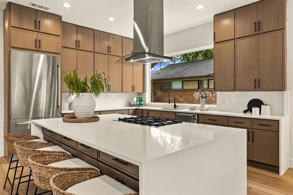3306 Whitehall Drive, Dallas, TX 75229