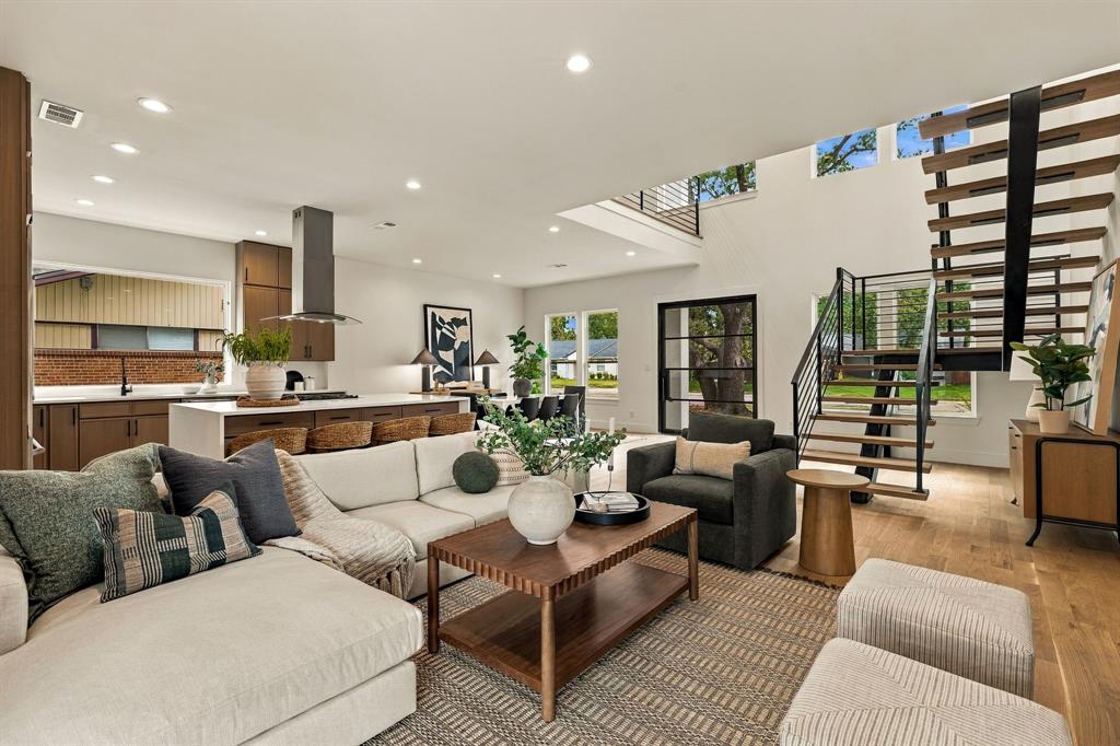 3306 Whitehall Drive, Dallas, TX 75229