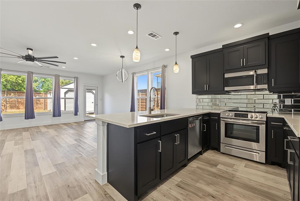 6510 Windward View Drive, Rowlett, TX 75088 6510 Windward View Drive, Rowlett, TX 75088