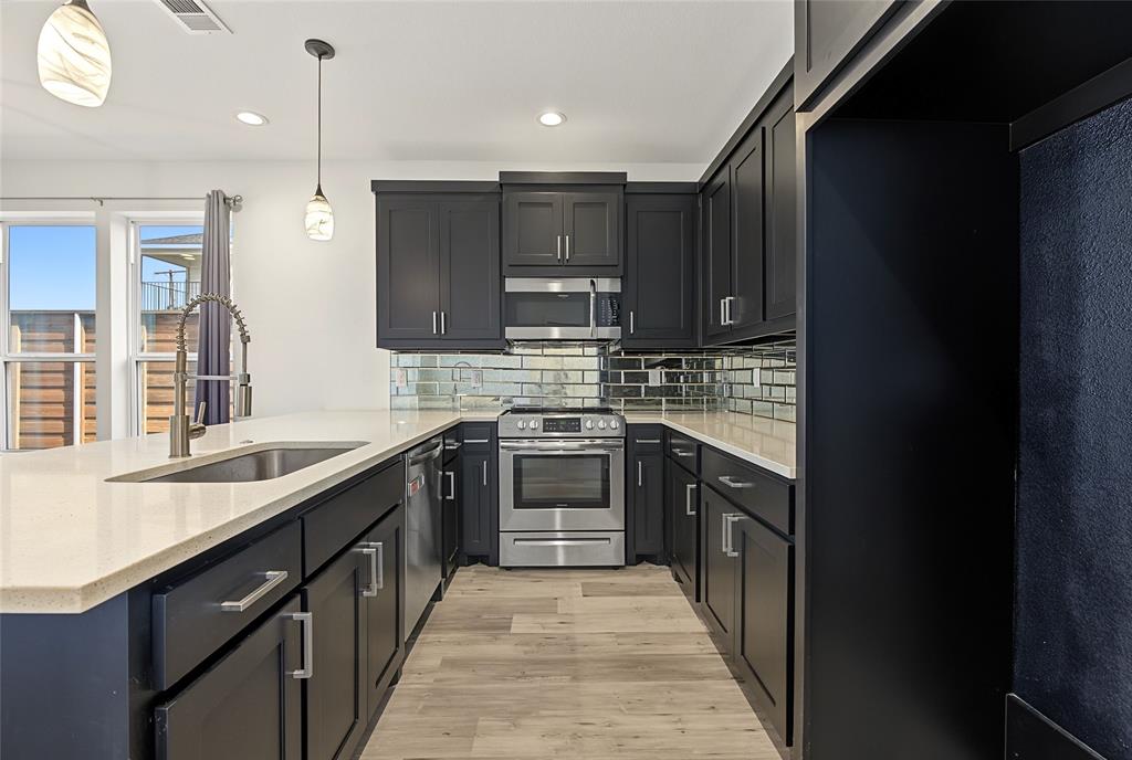 6510 Windward View Drive, Rowlett, TX 75088 6510 Windward View Drive, Rowlett, TX 75088