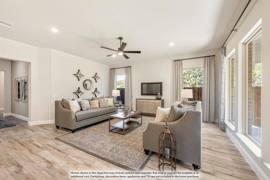 2038 Mammoth Drive, DeSoto, TX 75115