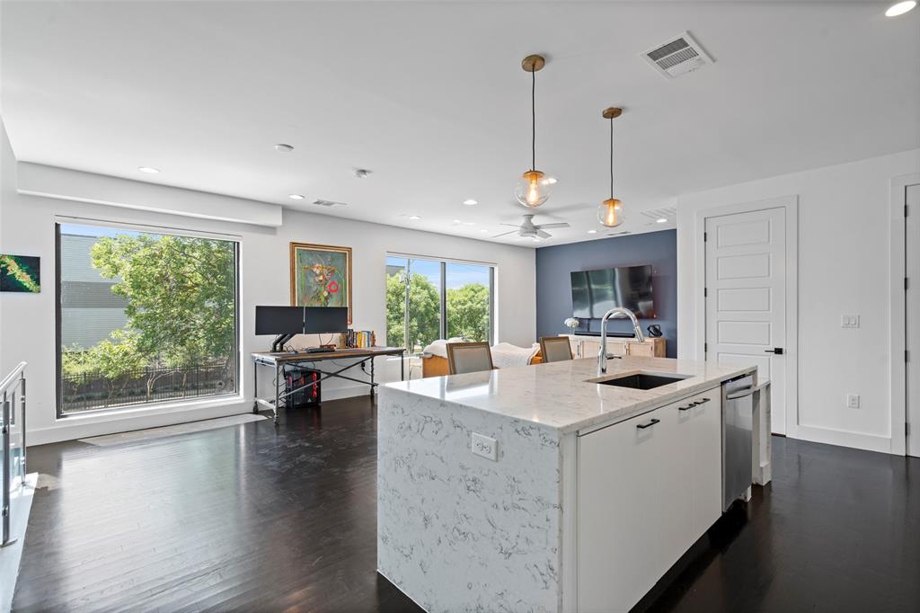 4587 Virginia Avenue, Dallas, TX 75204