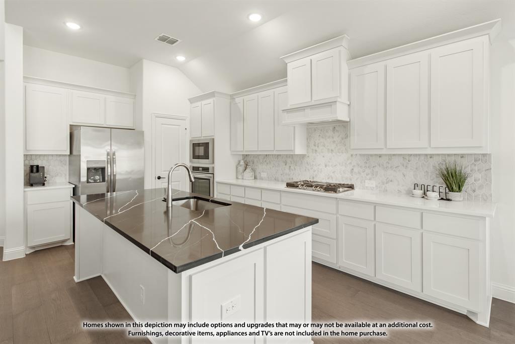 528 Sanctuary Drive, Waxahachie, TX 75165