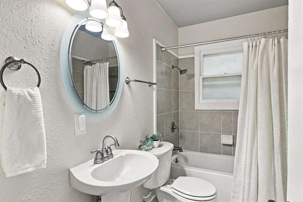 346 Classen Drive, Dallas, TX 75218