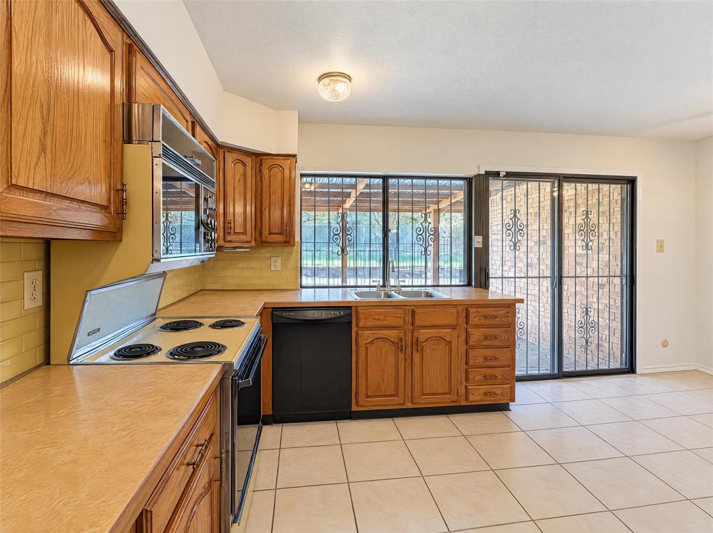 1226 Sequoia Drive, DeSoto, TX 75115