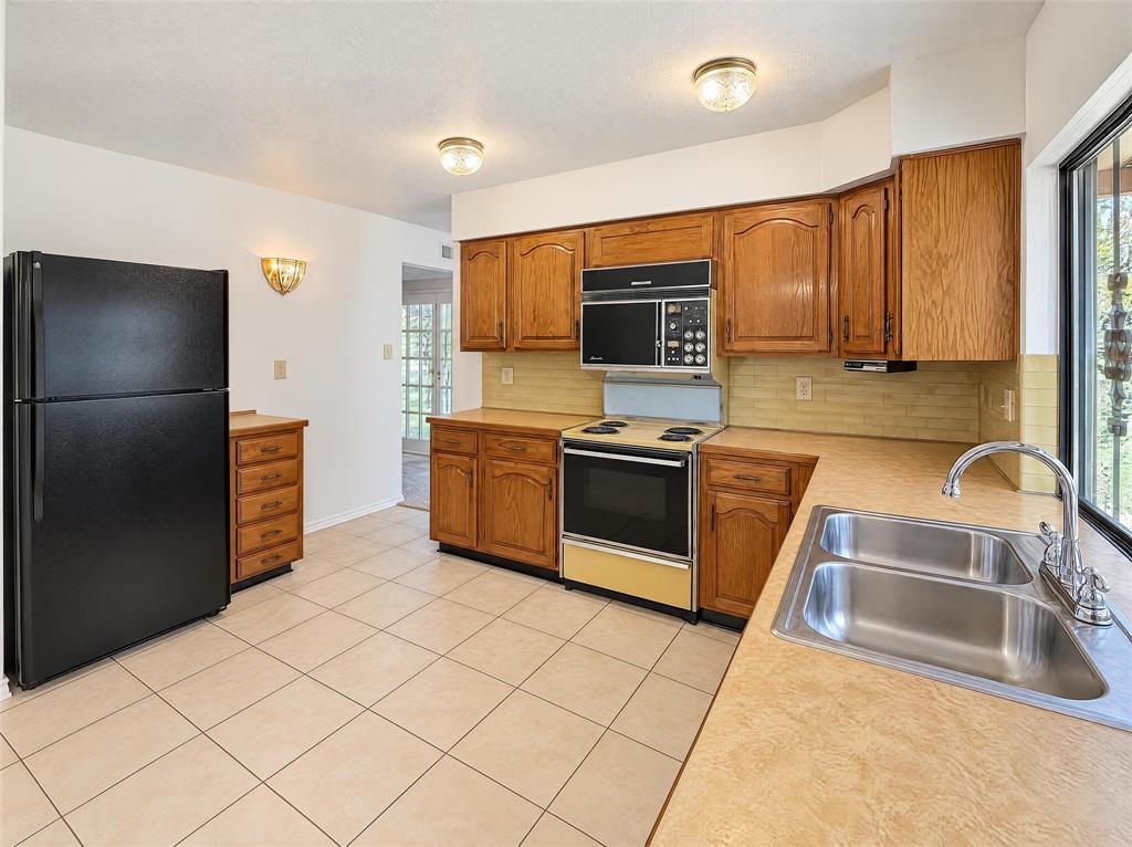 1226 Sequoia Drive, DeSoto, TX 75115