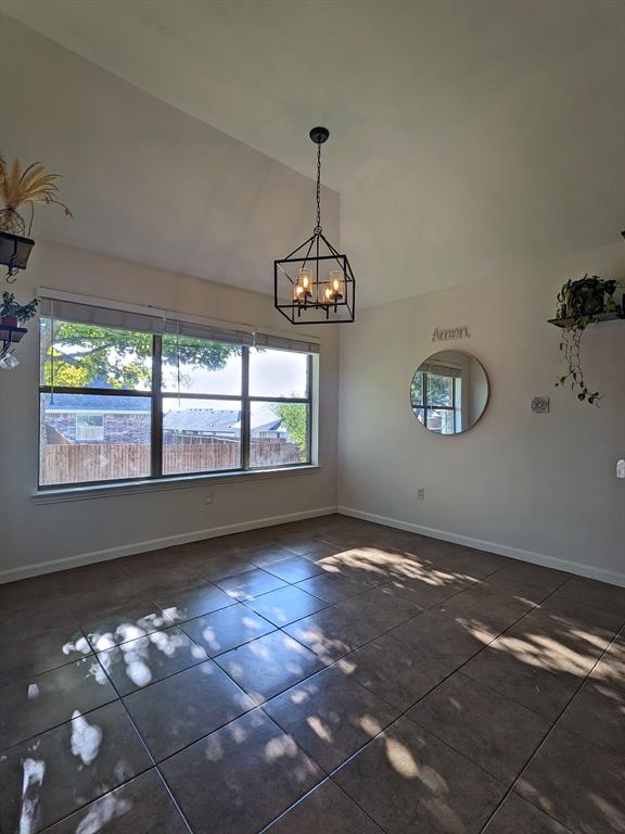916 Winding Road, Granbury, TX 76049