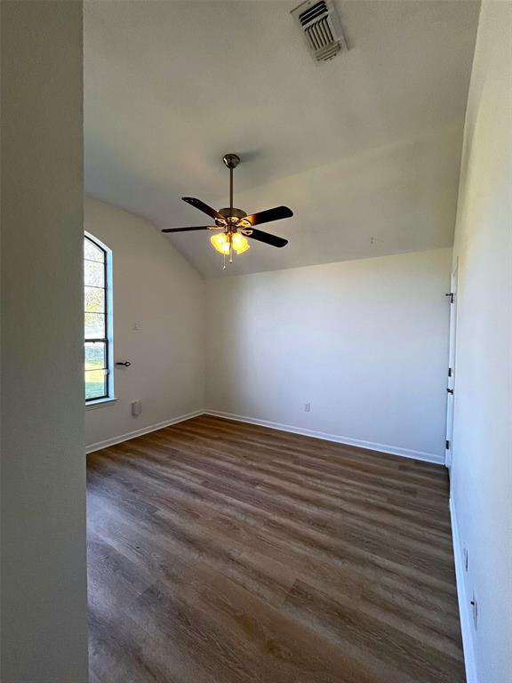 916 Winding Road, Granbury, TX 76049