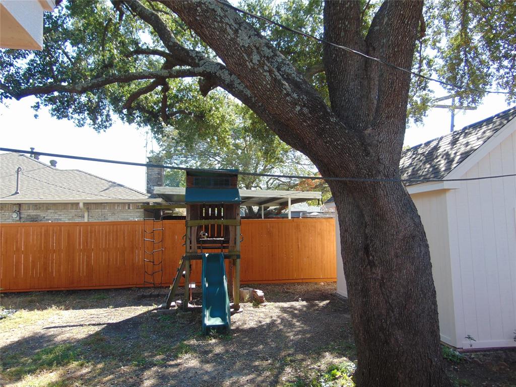 809 Broadmoor Drive, Mesquite, TX 75149