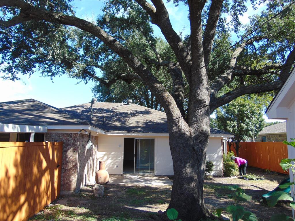 809 Broadmoor Drive, Mesquite, TX 75149
