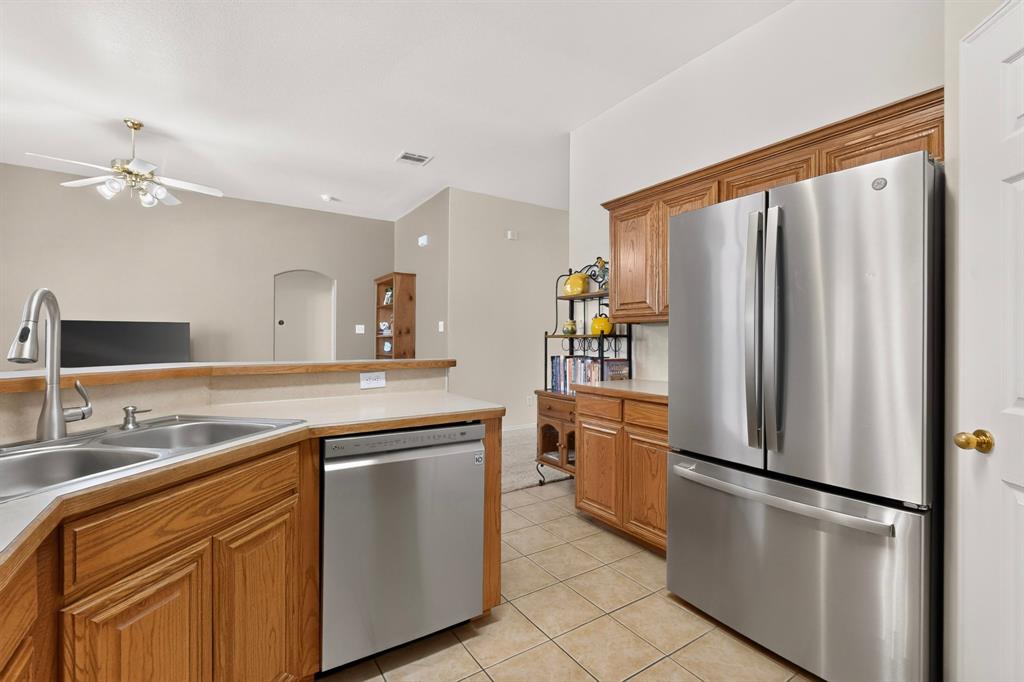317 Sagebrush Lane, Waxahachie, TX 75165