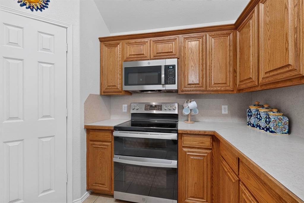 317 Sagebrush Lane, Waxahachie, TX 75165