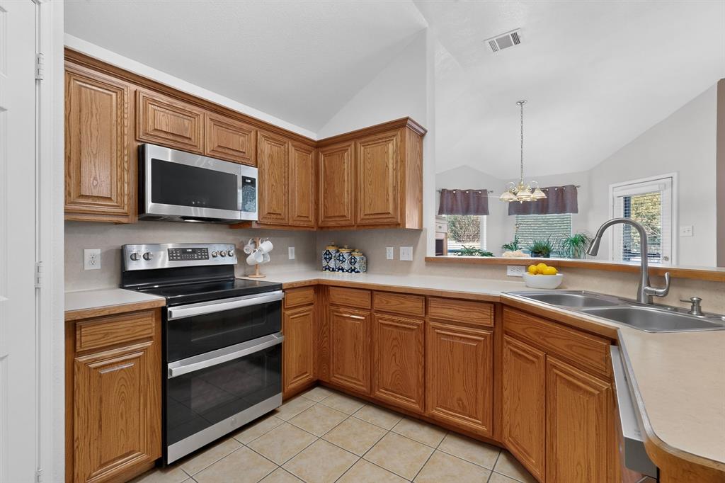 317 Sagebrush Lane, Waxahachie, TX 75165