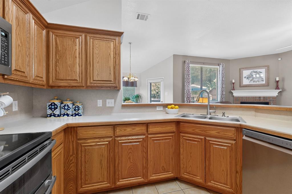 317 Sagebrush Lane, Waxahachie, TX 75165
