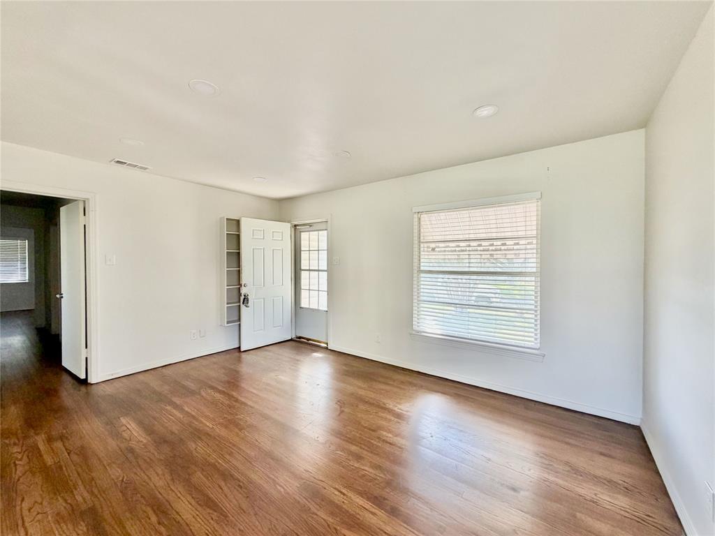 11853 Rupley Lane, Dallas, TX 75218