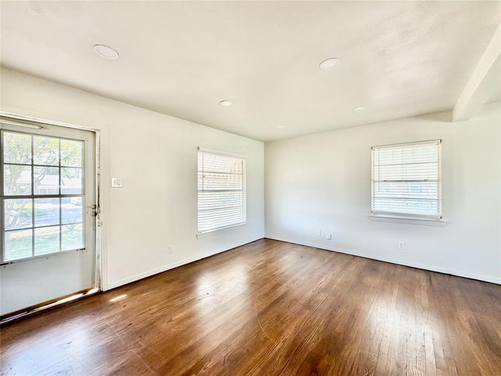 11853 Rupley Lane, Dallas, TX 75218