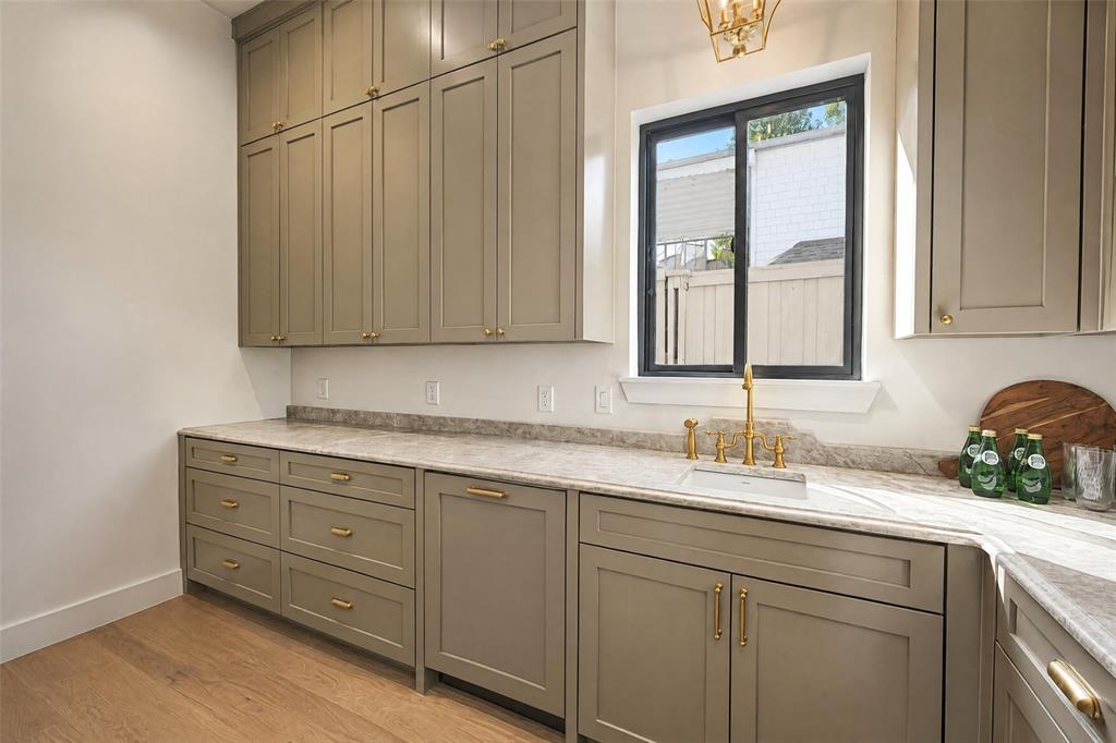 6106 Revere Place, Dallas, TX 75214