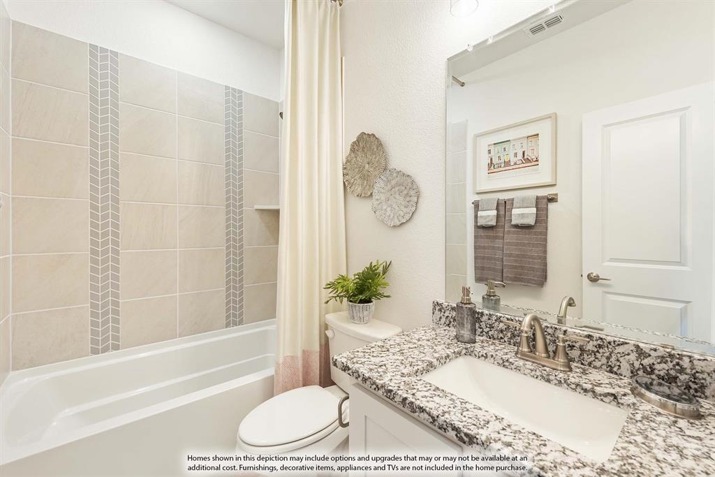 556 Holiday Avenue, Waxahachie, TX 75165