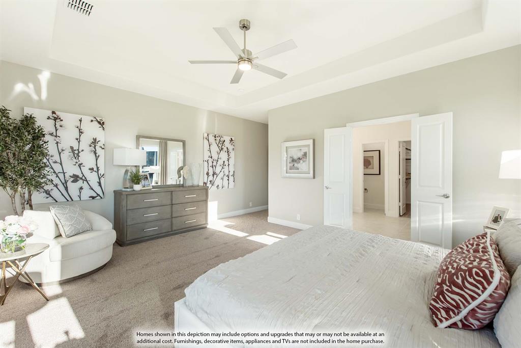 556 Holiday Avenue, Waxahachie, TX 75165