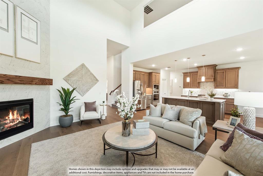 556 Holiday Avenue, Waxahachie, TX 75165