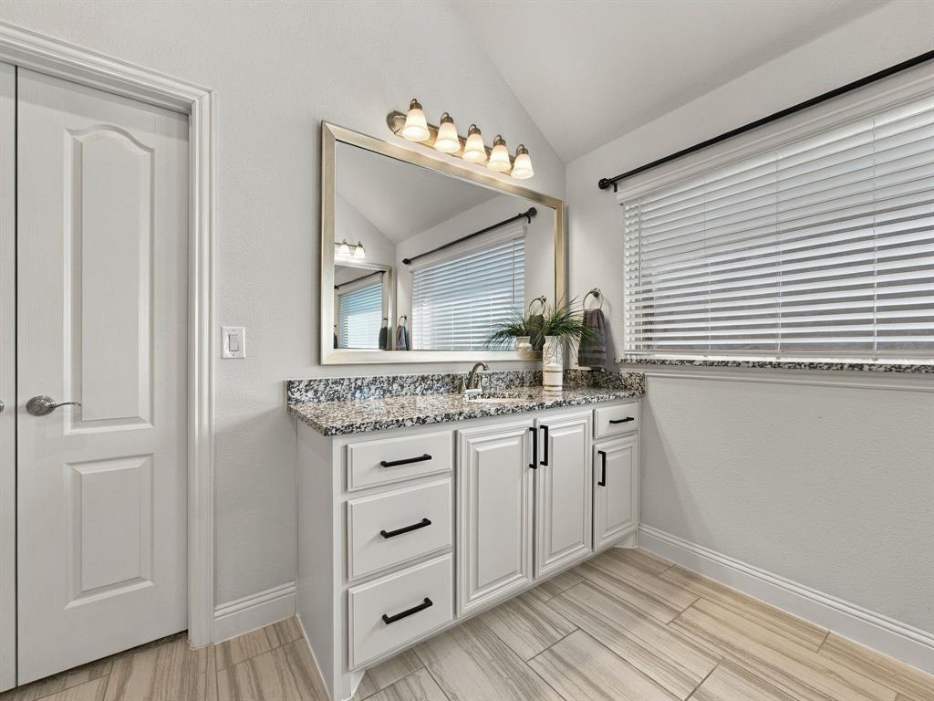 265 Resting Place Road, Waxahachie, TX 75165